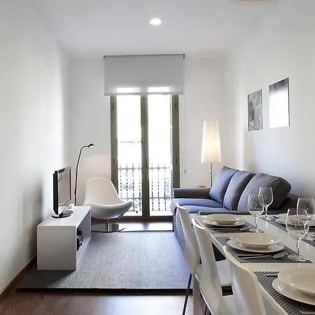 Blackandwhitehome Montjuïc-Fira Barcelona Room photo