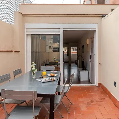 Blackandwhitehome Montjuïc-Fira Barcelona Exterior photo